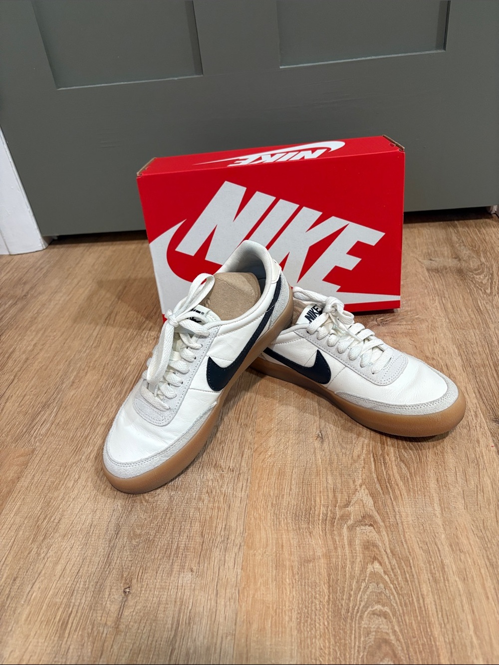 Nike Women’s Killshot 2 Sneakers in White/Black/Gum Sz 7